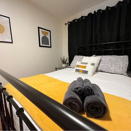 Vibrant W/ Comforting Vibes Apartment Чикаго Екстериор снимка